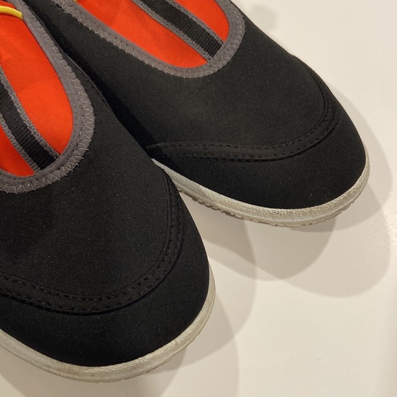 Speedo Junior Surf Walker Water Shoes - Black Orange size Junior Large (4-5) - Picture 5 of 7